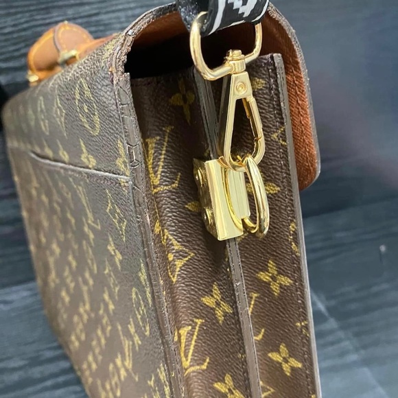 Louis Vuitton Briefcase ( Serviette ). - Picture 14 of 17
